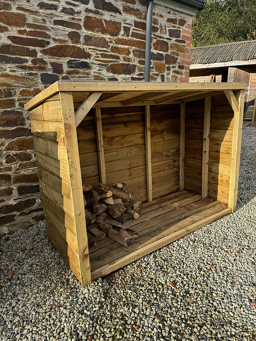 Timber log store built for airflow