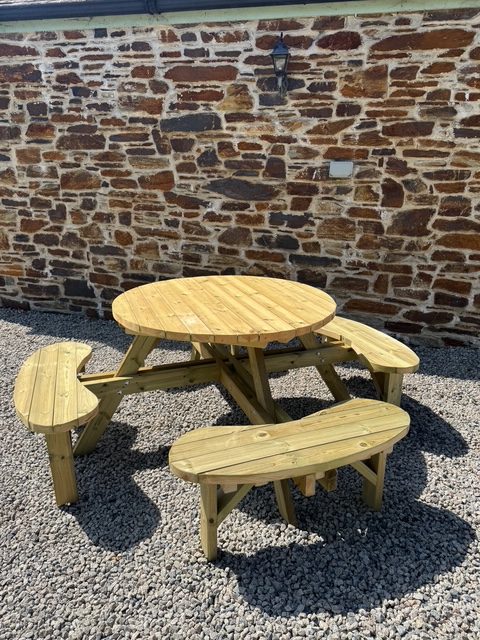 The Cornish Circular Picnic Bench — handmade timber